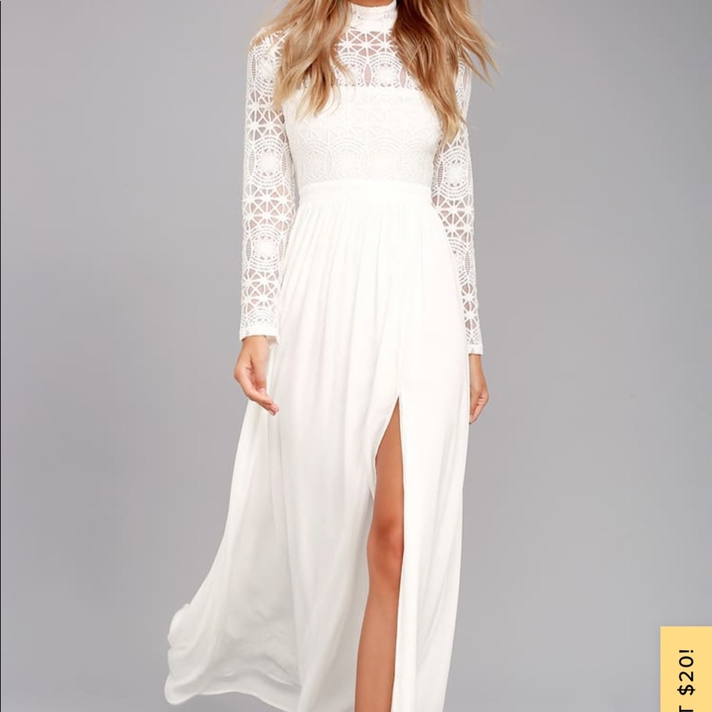 NWT Lulus In Dreams Long Sleeve Lace Maxi Dress